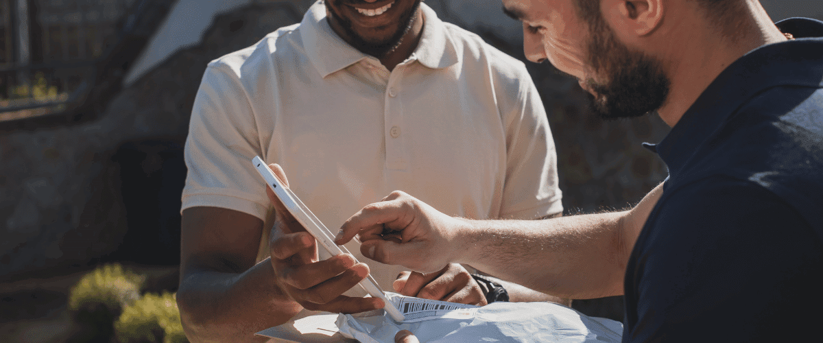 Secure And Fast Courier Services